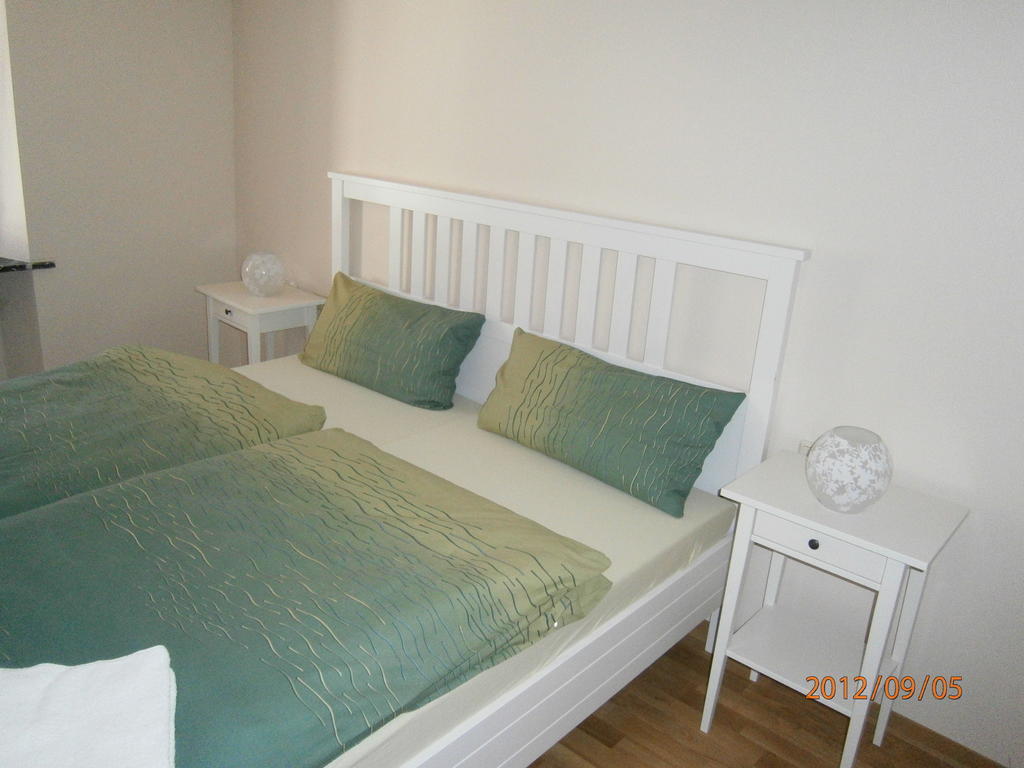Pension Am Rheinsteig Leutesdorf Quarto foto